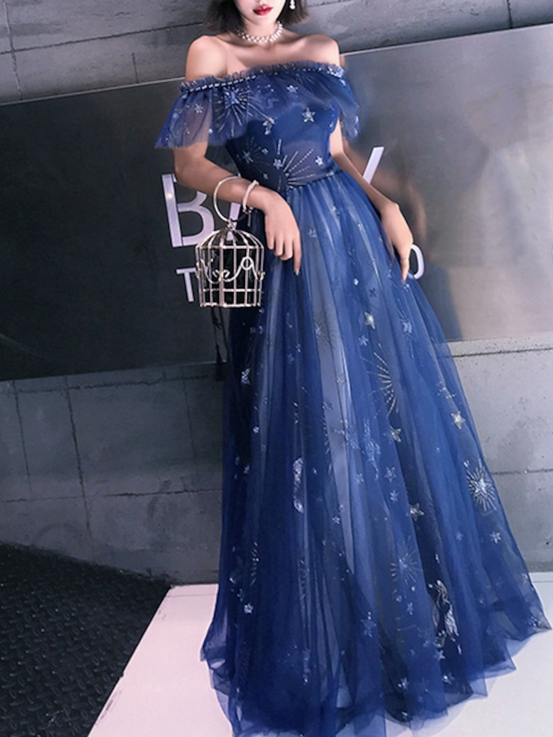 A-Line/Princess Off-the-Shoulder Short Sleeves Floor-Length Long Prom Dresses With Tiered & Embroidery