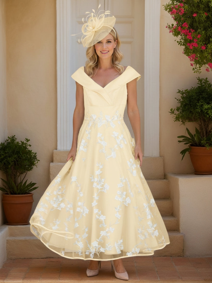A-Line/Princess Ankle-Length Luxurious Mother of the Bride Dresses with Lace Appliques